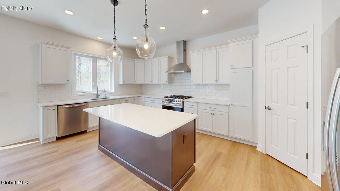 22 Wellington Court Clifton Park NY 12065