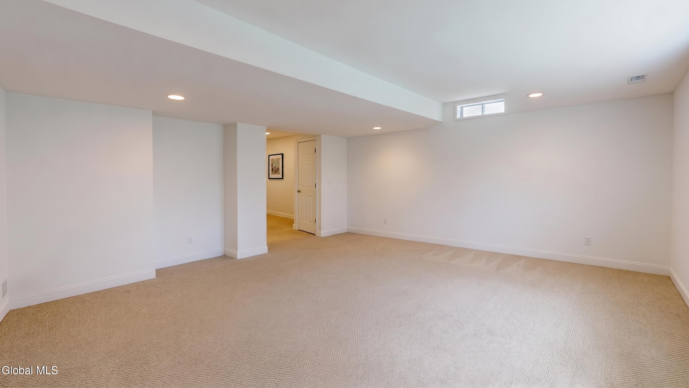 22 Wellington Court Clifton Park NY 12065