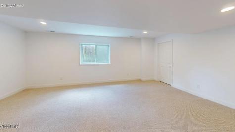 22 Wellington Court Clifton Park NY 12065