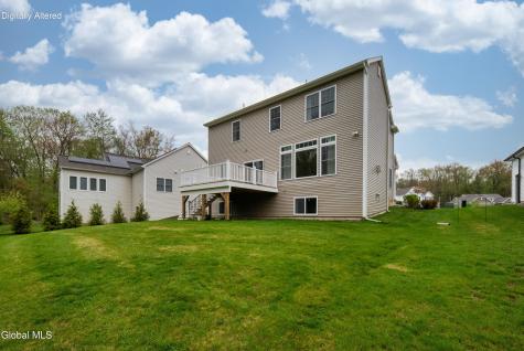 22 Wellington Court Clifton Park NY 12065