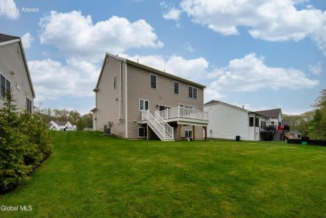 22 Wellington Court Clifton Park NY 12065