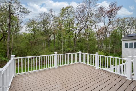 22 Wellington Court Clifton Park NY 12065