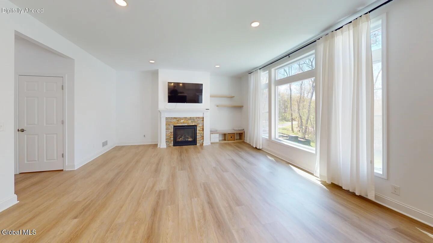 22 Wellington Court Clifton Park NY 12065