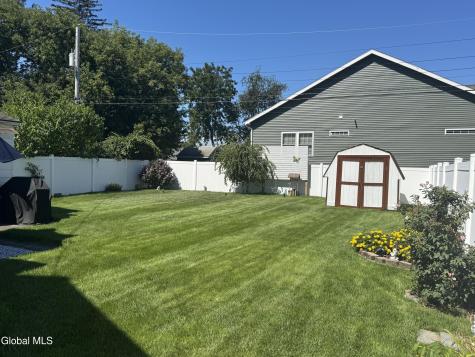 2105 Oaklawn Avenue Rotterdam NY 12306