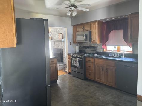 2105 Oaklawn Avenue Rotterdam NY 12306