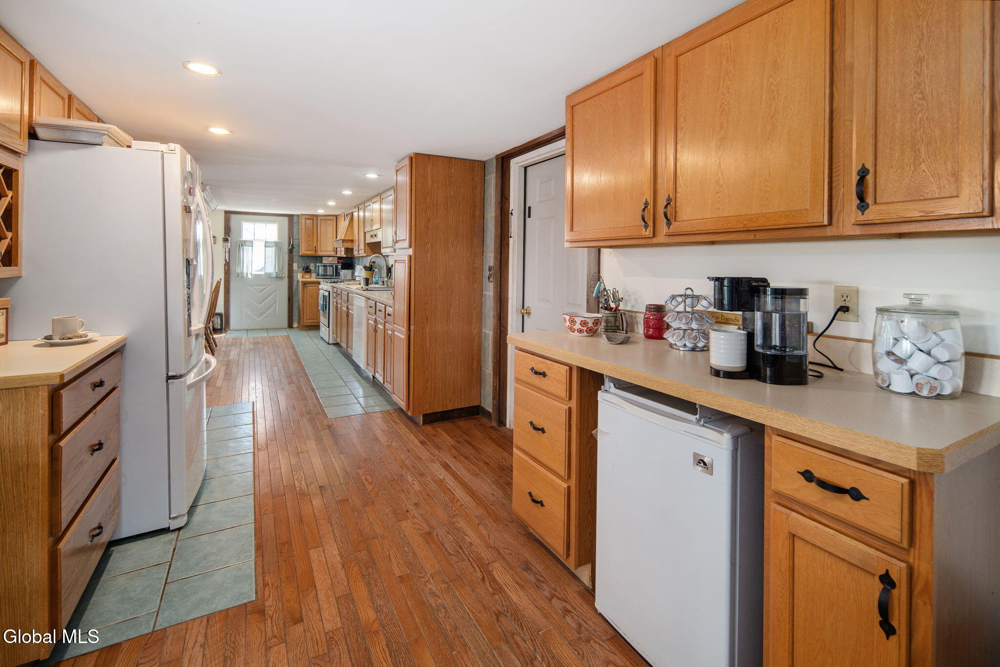 2588 New York 10 Summit NY 12175