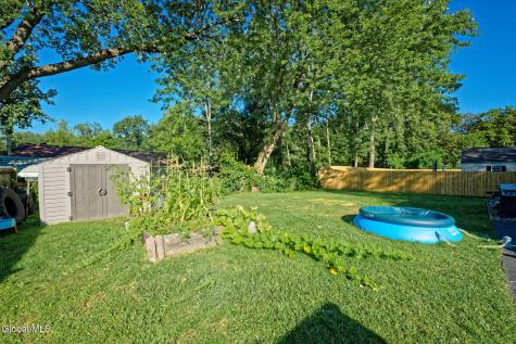 2 Alamo Lane Schenectady NY 12304