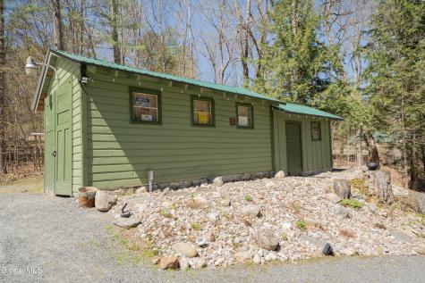 141 River Road Northville NY 12134