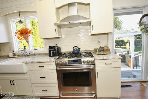 30 Berkshire Drive Albany NY 12205