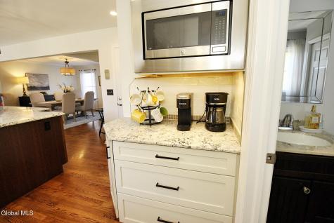 30 Berkshire Drive Albany NY 12205