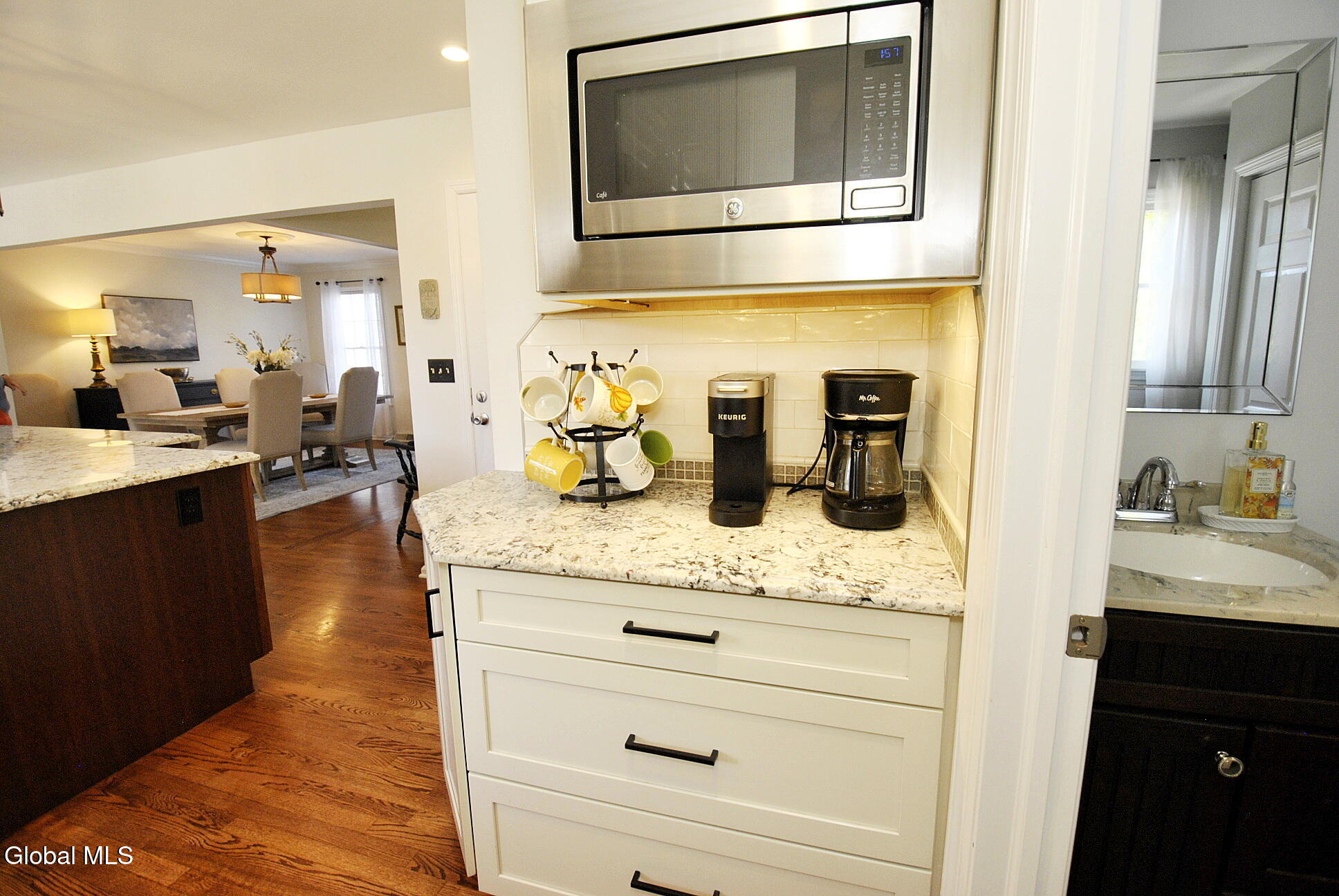 30 Berkshire Drive Albany NY 12205
