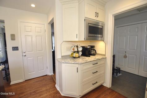 30 Berkshire Drive Albany NY 12205