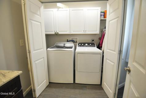 30 Berkshire Drive Albany NY 12205