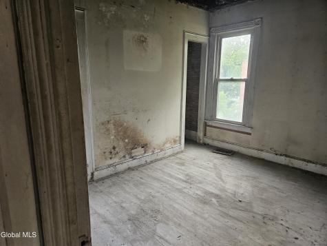 8 Elm Street Worcester NY 12197