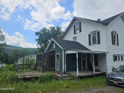 8 Elm Street Worcester NY 12197