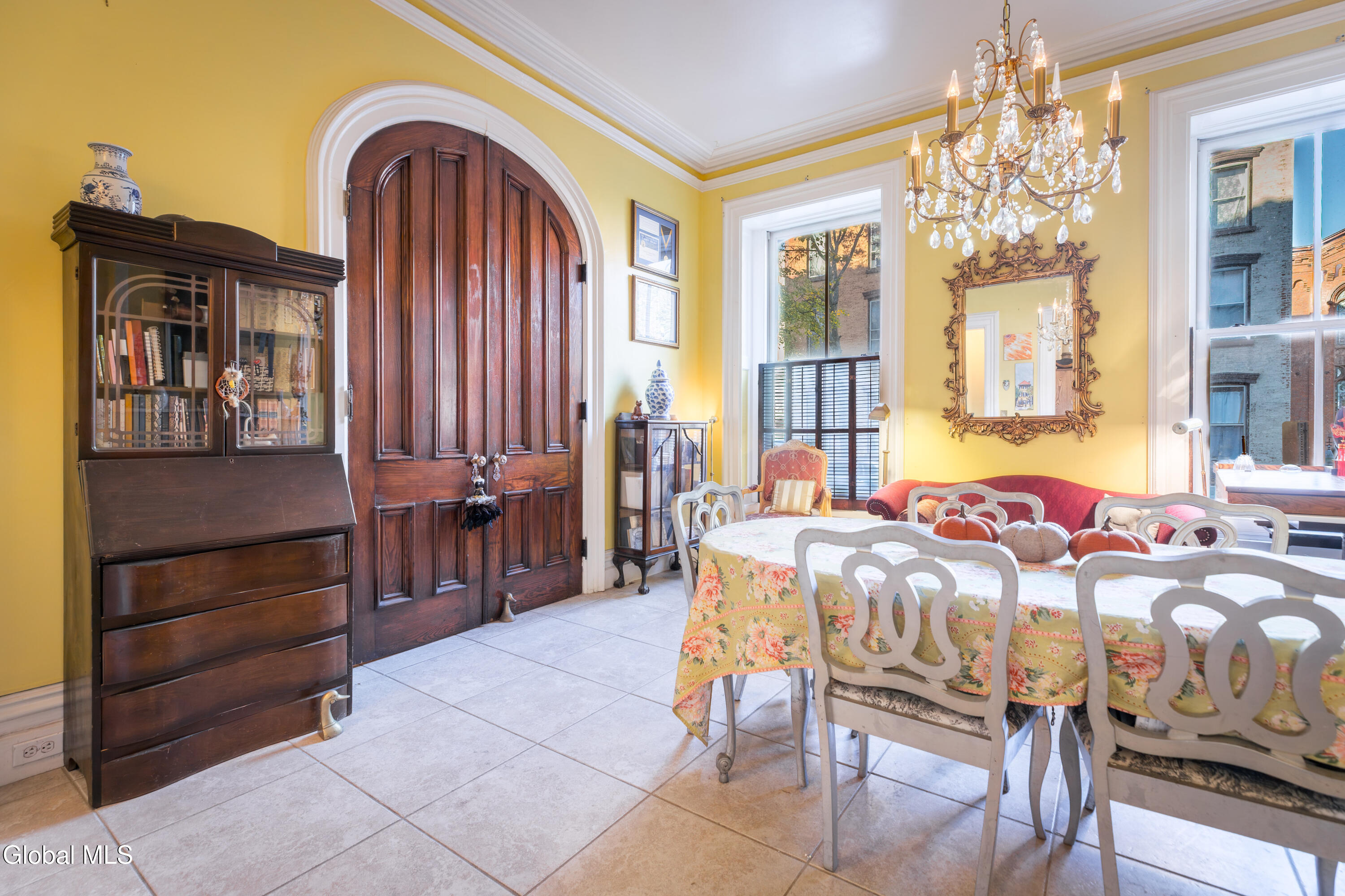 1914 Fifth Avenue Troy NY 12180