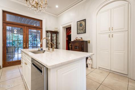 1914 Fifth Avenue Troy NY 12180