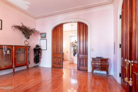 1914 Fifth Avenue Troy NY 12180