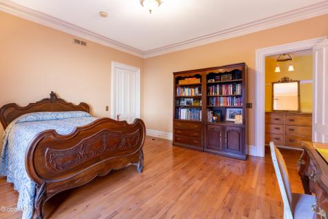 1914 Fifth Avenue Troy NY 12180