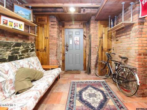1914 Fifth Avenue Troy NY 12180