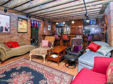 1914 Fifth Avenue Troy NY 12180