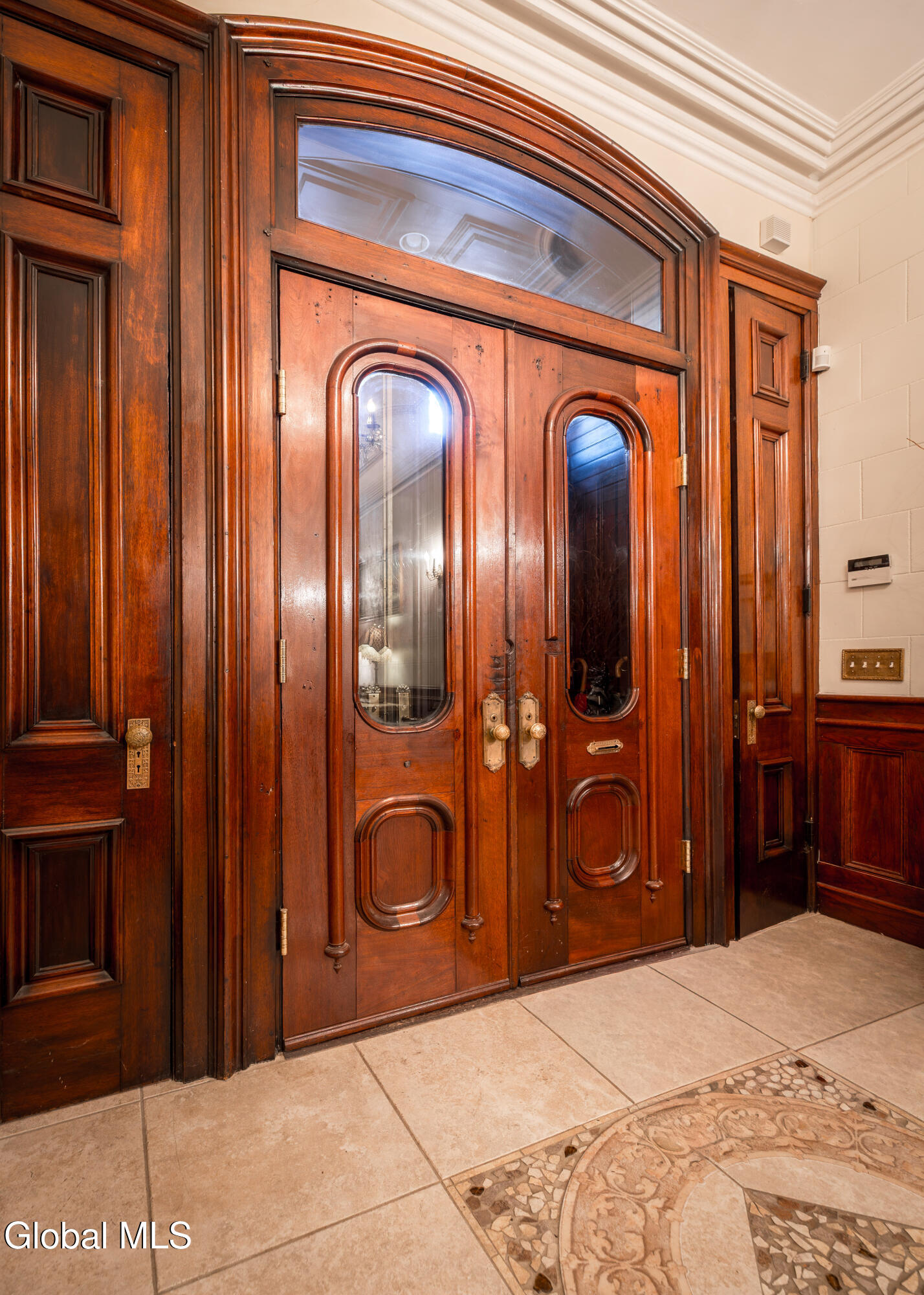 1914 Fifth Avenue Troy NY 12180