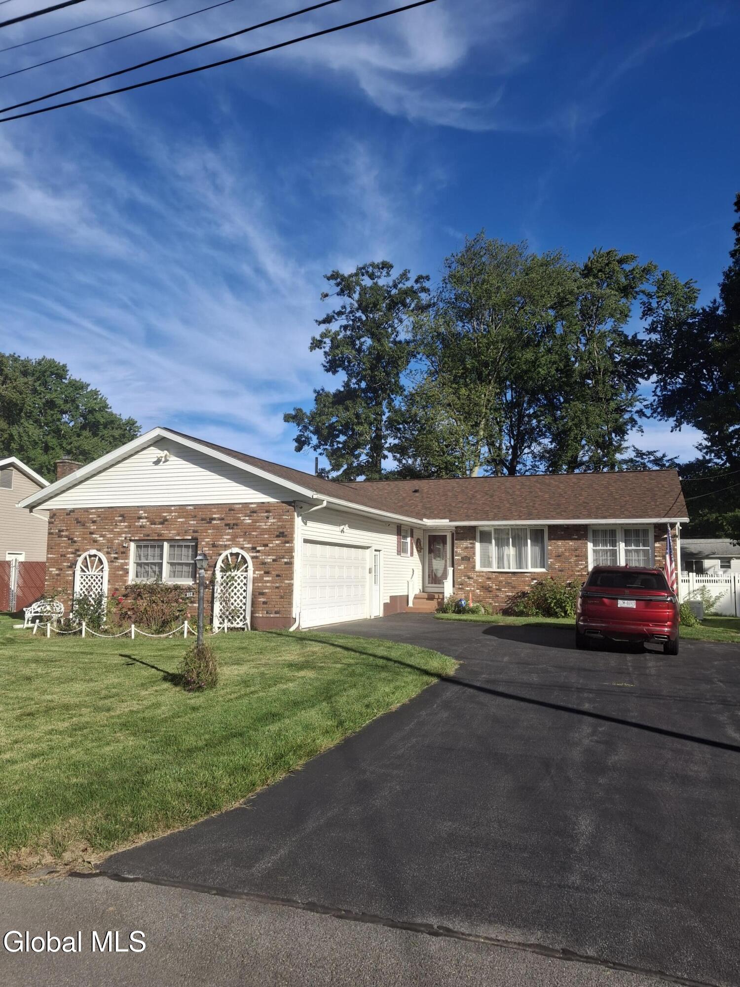212 Shirlwood Drive Rotterdam NY 12306