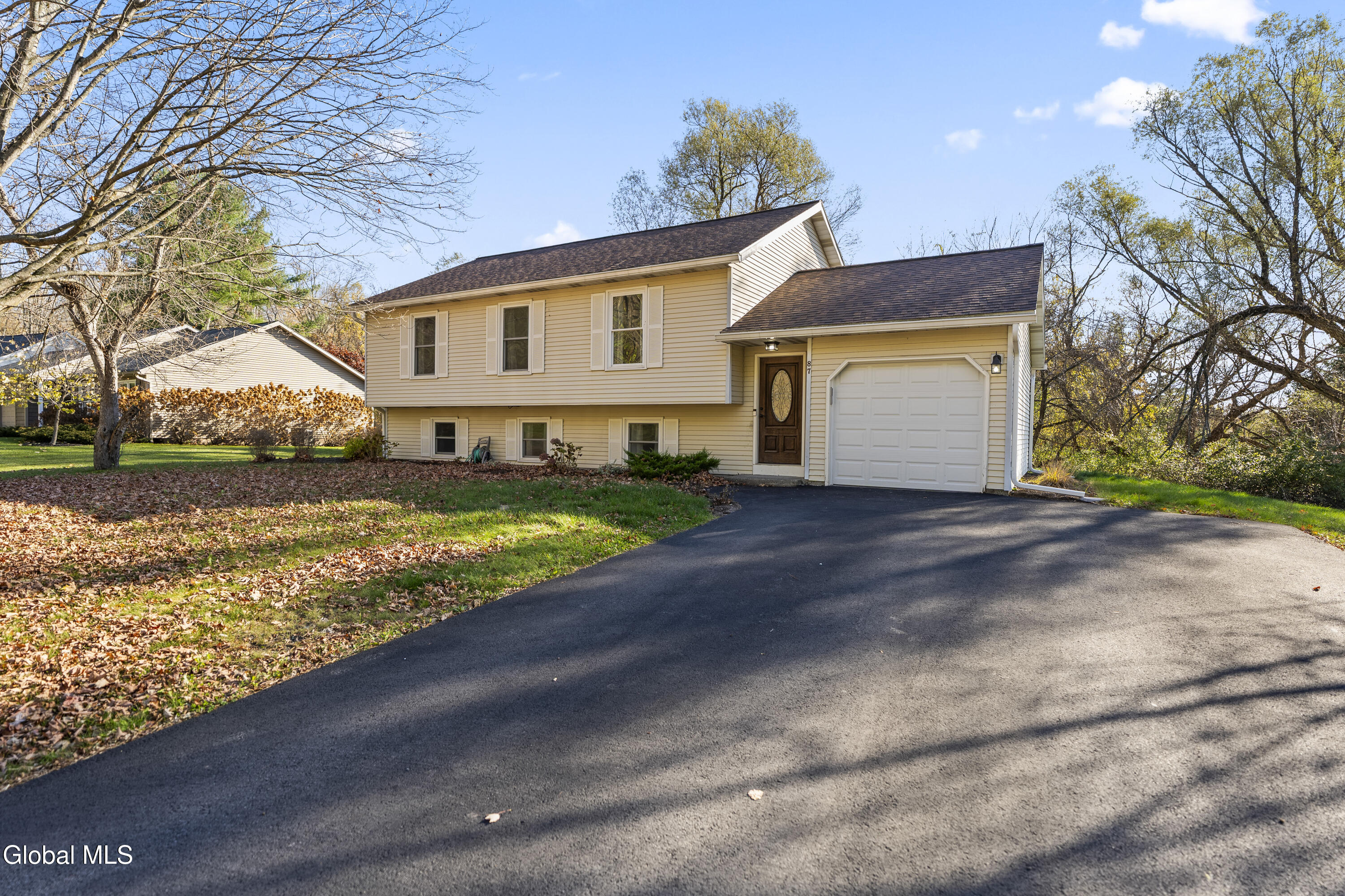 87 Algonquin Road Clifton Park NY 12065