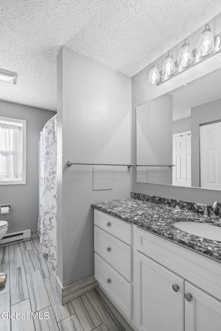 87 Algonquin Road Clifton Park NY 12065