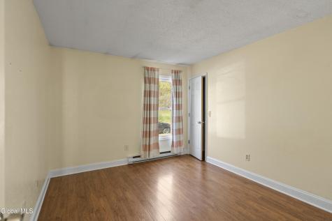 87 Algonquin Road Clifton Park NY 12065