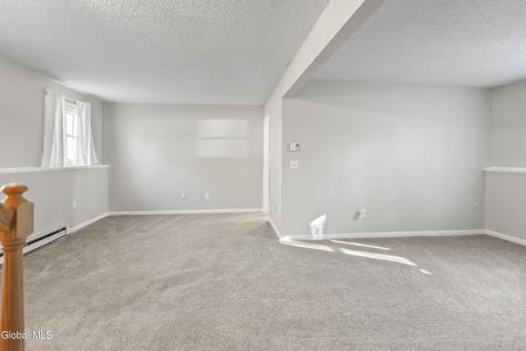 87 Algonquin Road Clifton Park NY 12065