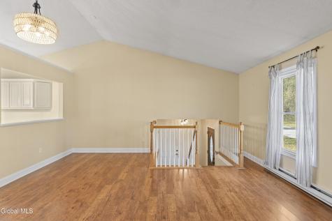 87 Algonquin Road Clifton Park NY 12065