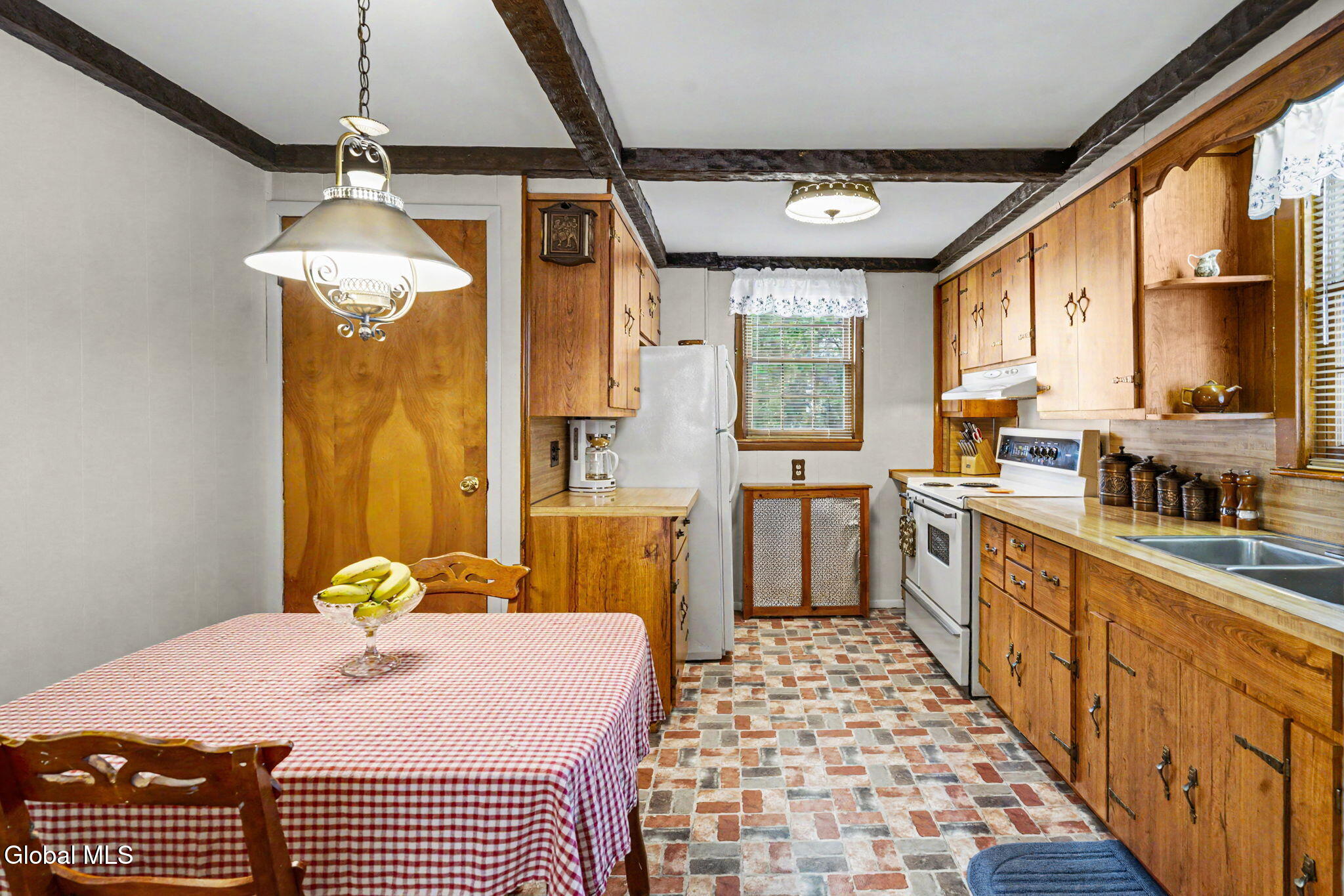14 Kelton Court Albany NY 12209