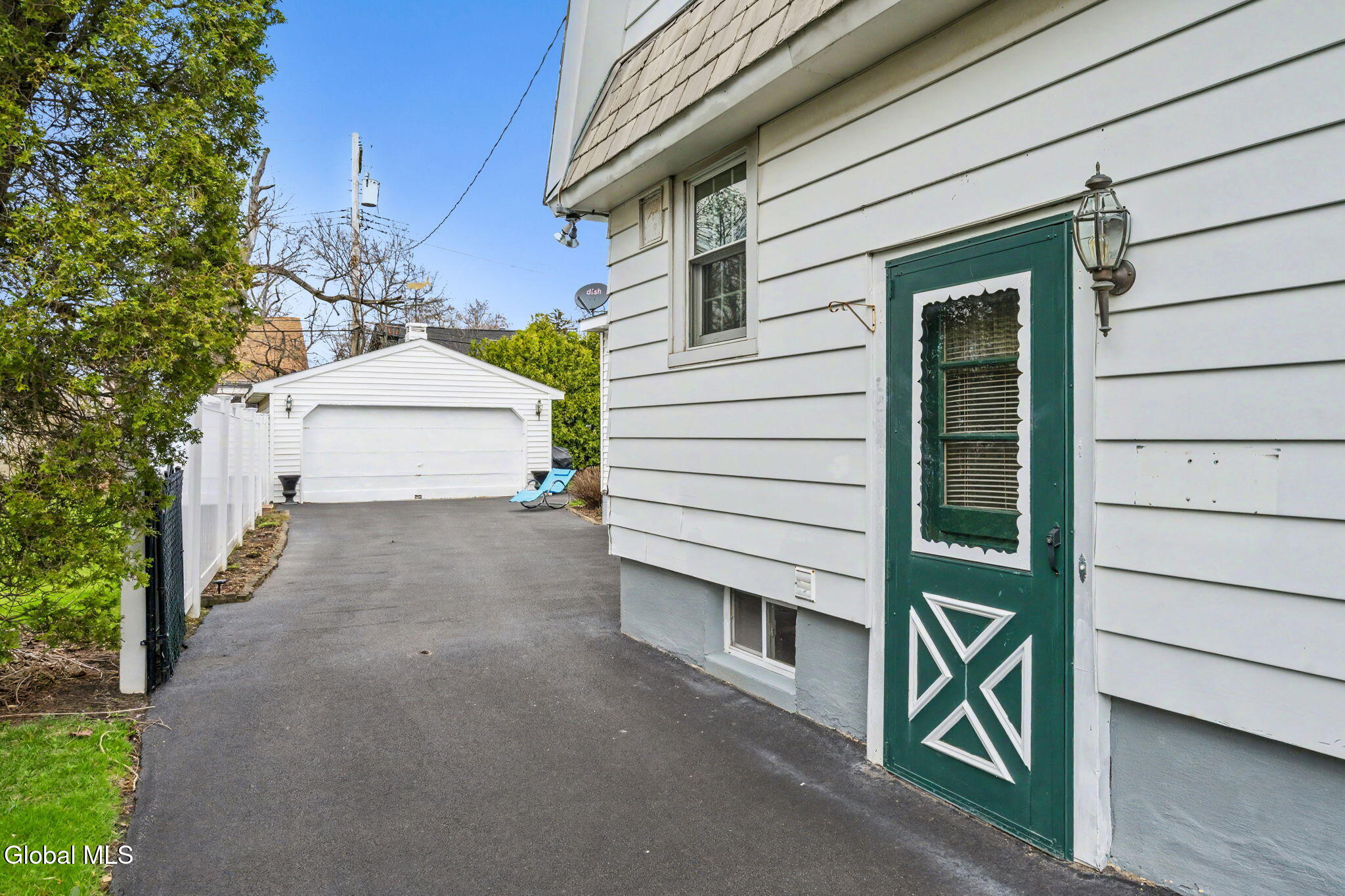 14 Kelton Court Albany NY 12209