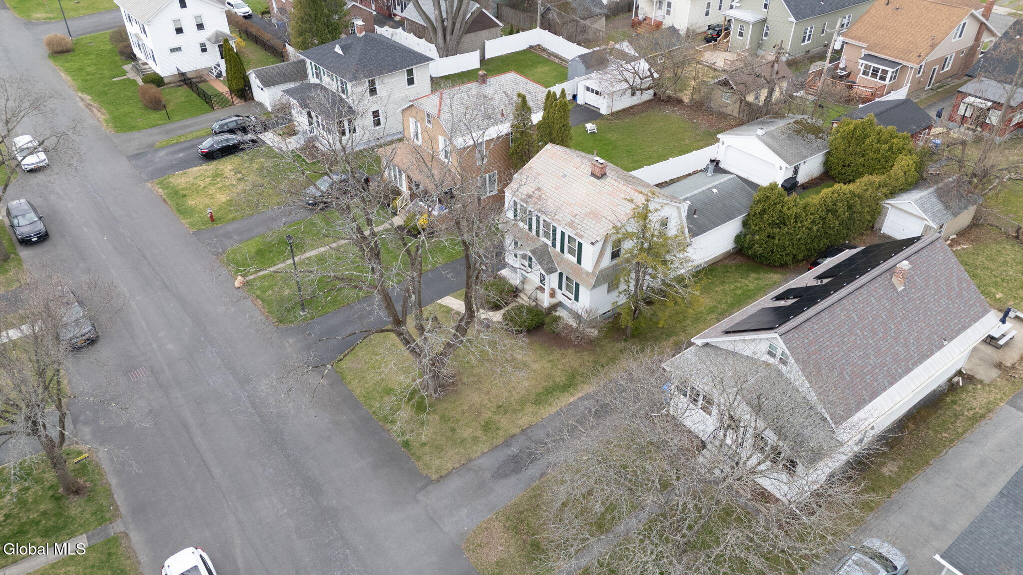 14 Kelton Court Albany NY 12209