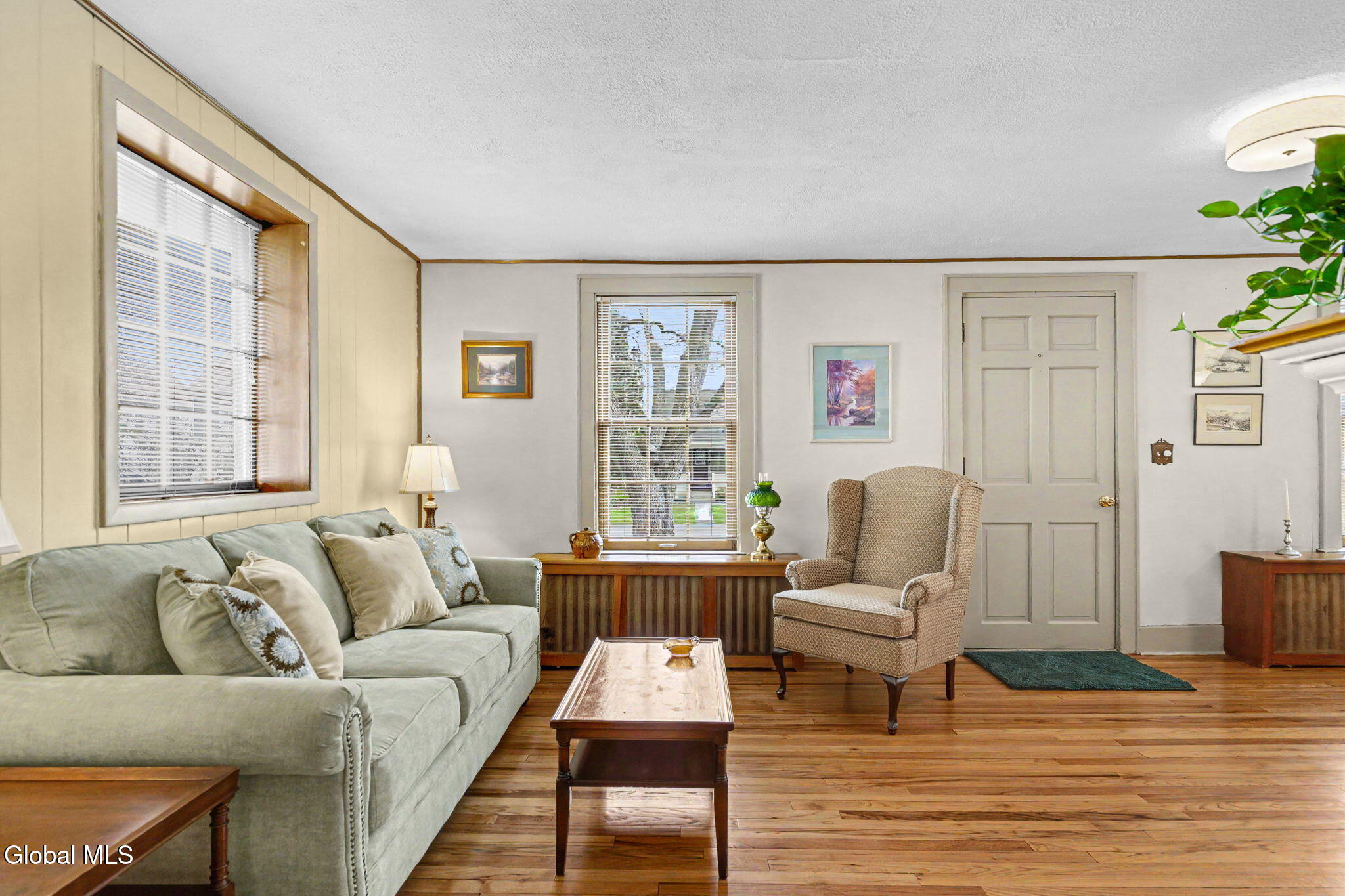 14 Kelton Court Albany NY 12209