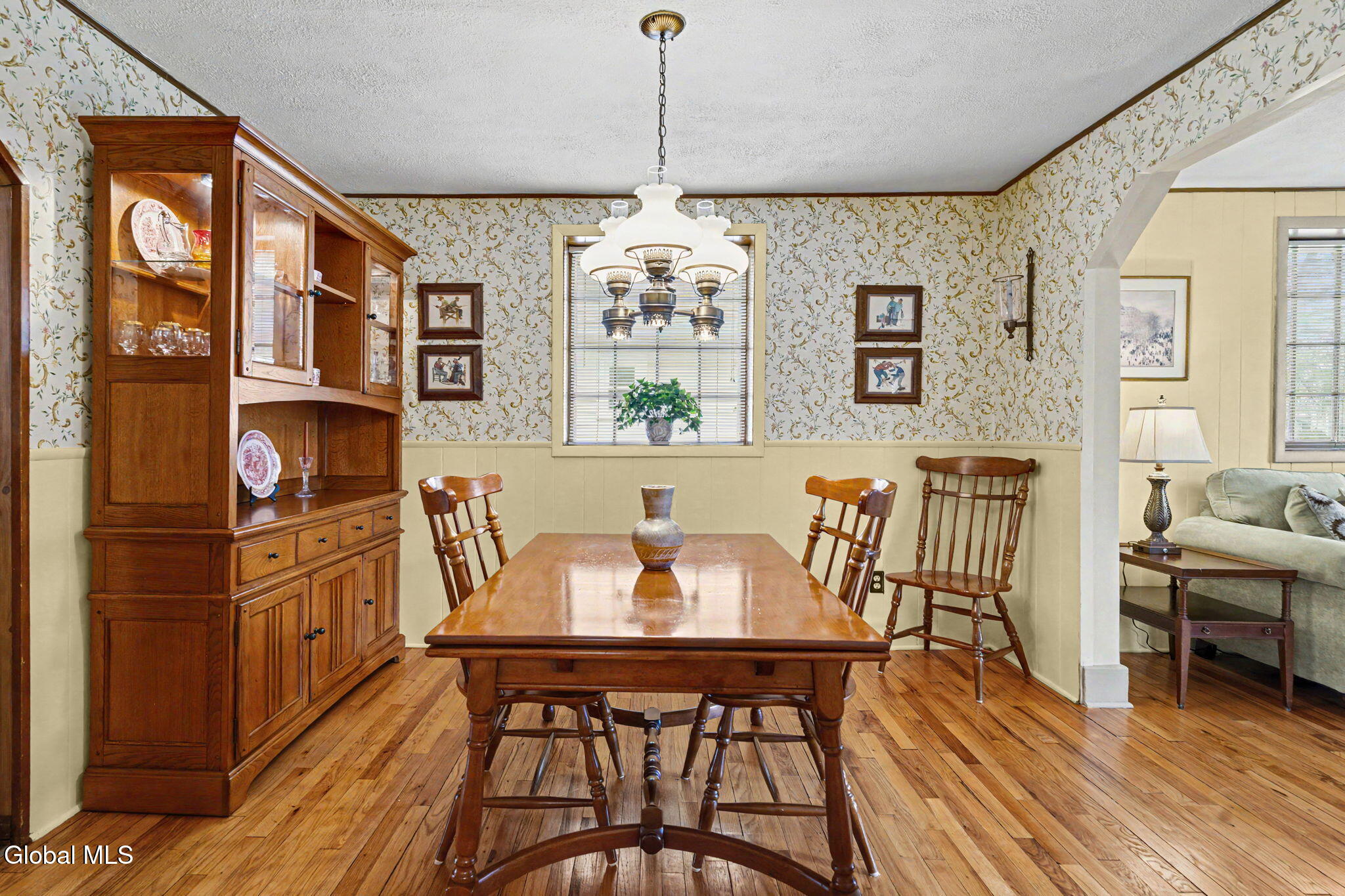 14 Kelton Court Albany NY 12209