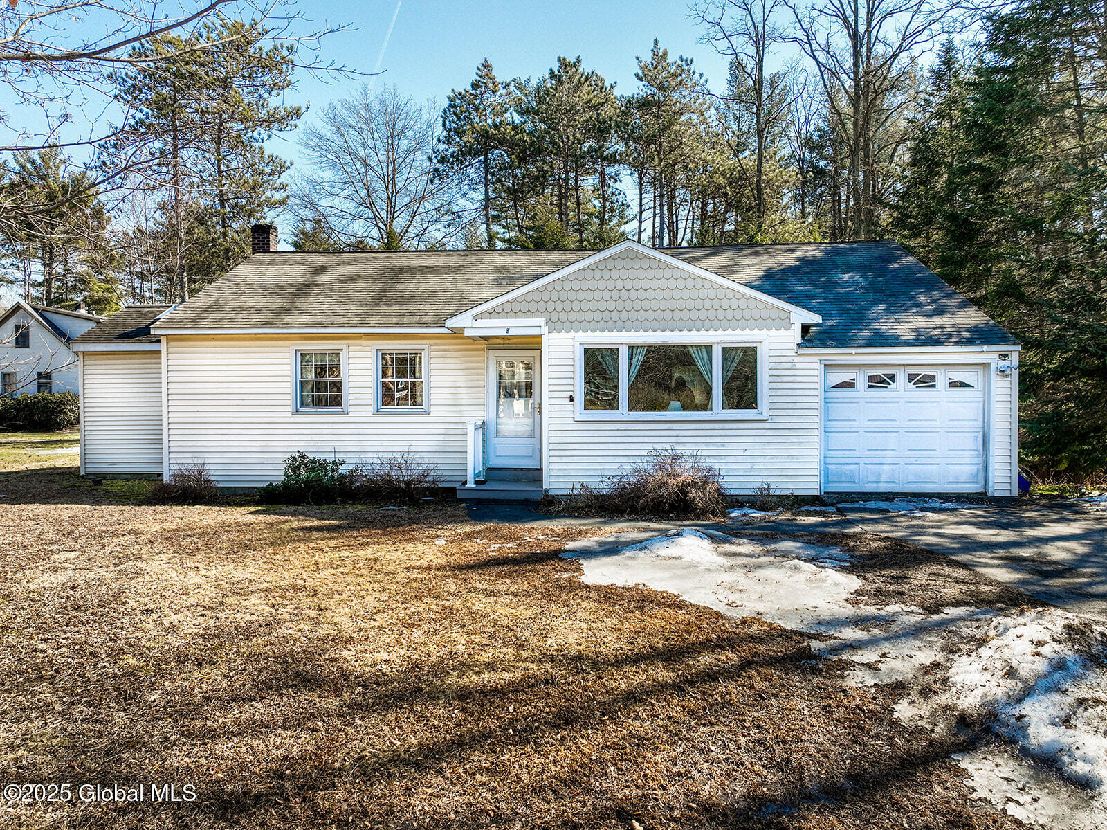 8 Maple Avenue Cambridge NY 12816