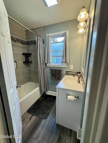 13 Knickerbocker Road Glenville NY 12302