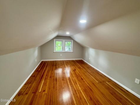 13 Knickerbocker Road Glenville NY 12302