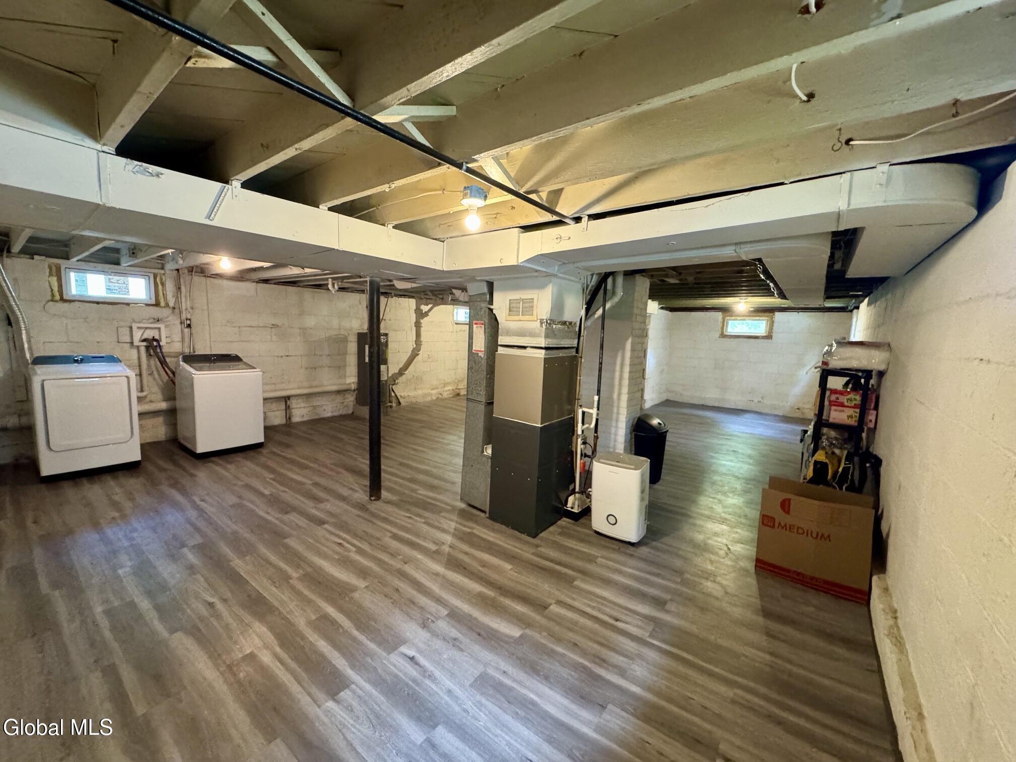 13 Knickerbocker Road Glenville NY 12302