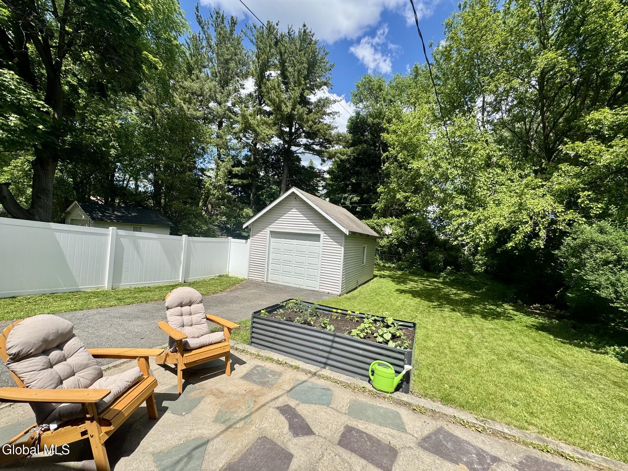 13 Knickerbocker Road Glenville NY 12302