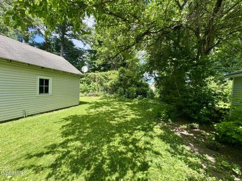 13 Knickerbocker Road Glenville NY 12302