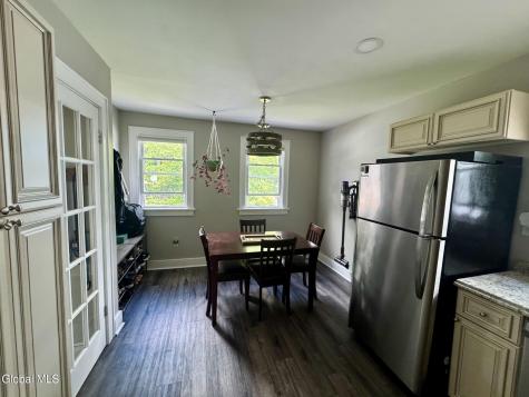 13 Knickerbocker Road Glenville NY 12302