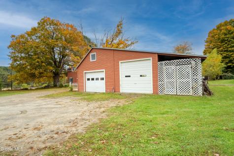 107 Gifford Valley Road Northville NY 12134