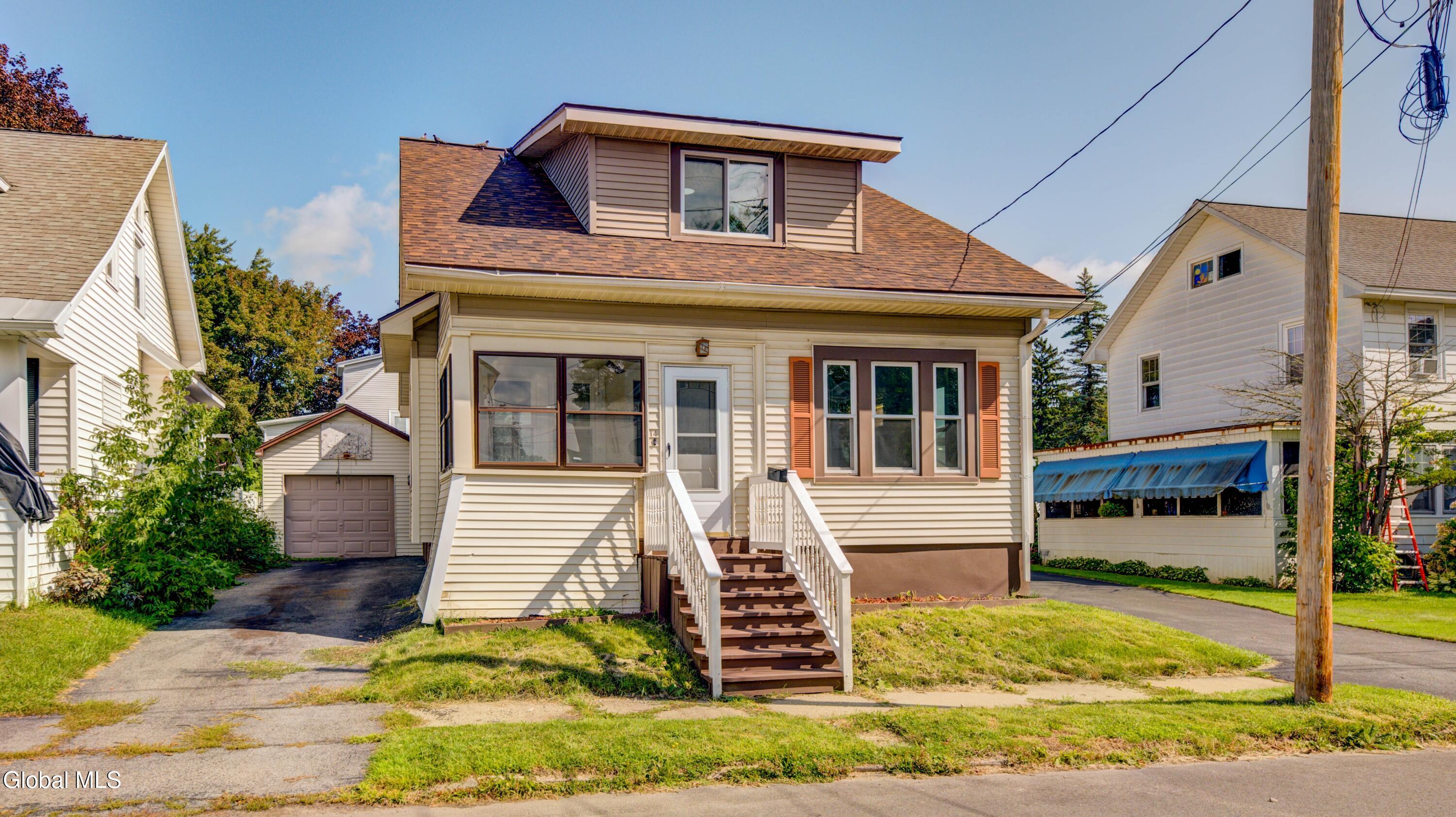 14 Crescent Avenue Amsterdam NY 12010