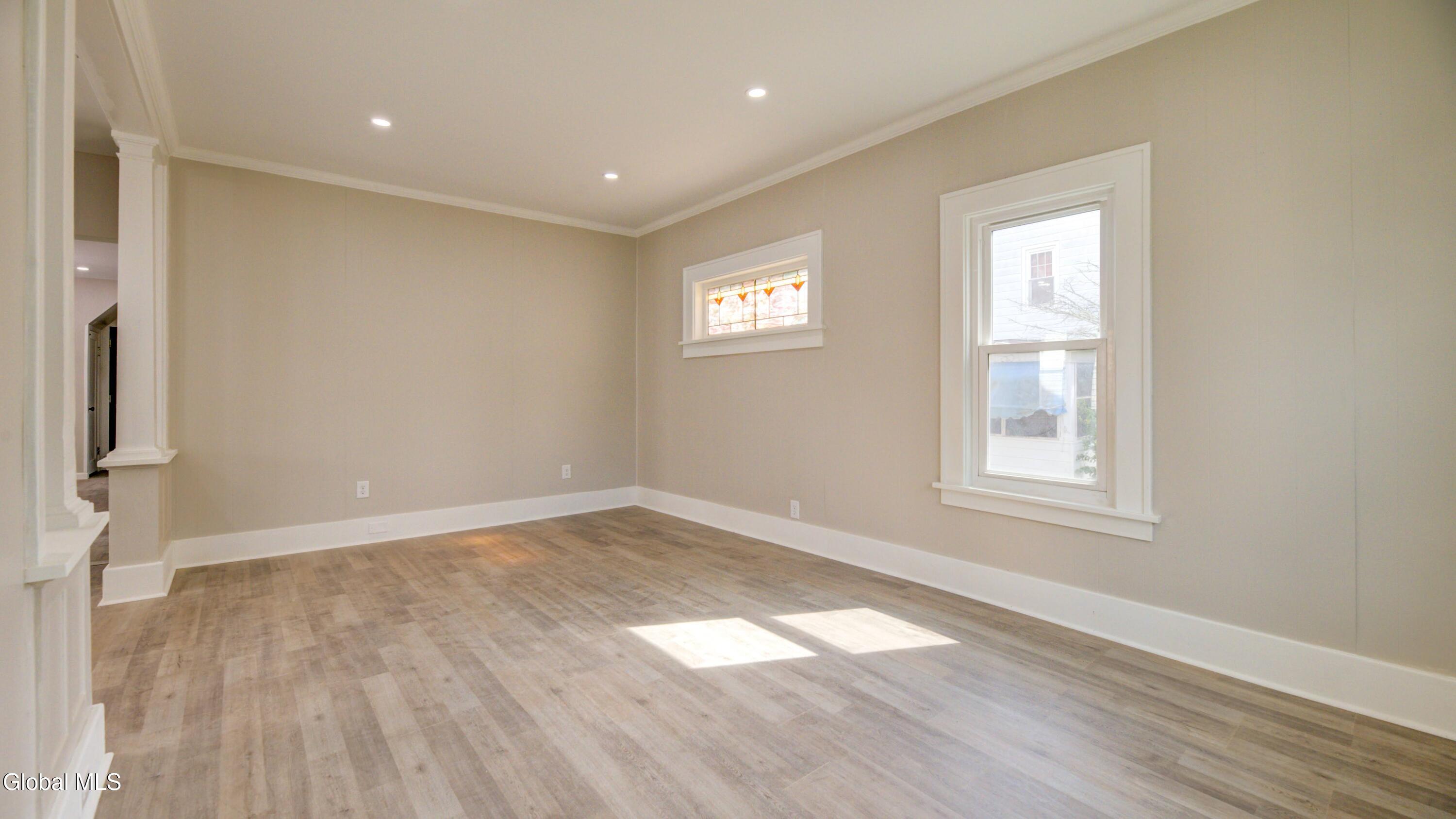 14 Crescent Avenue Amsterdam NY 12010