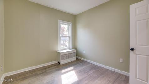 14 Crescent Avenue Amsterdam NY 12010