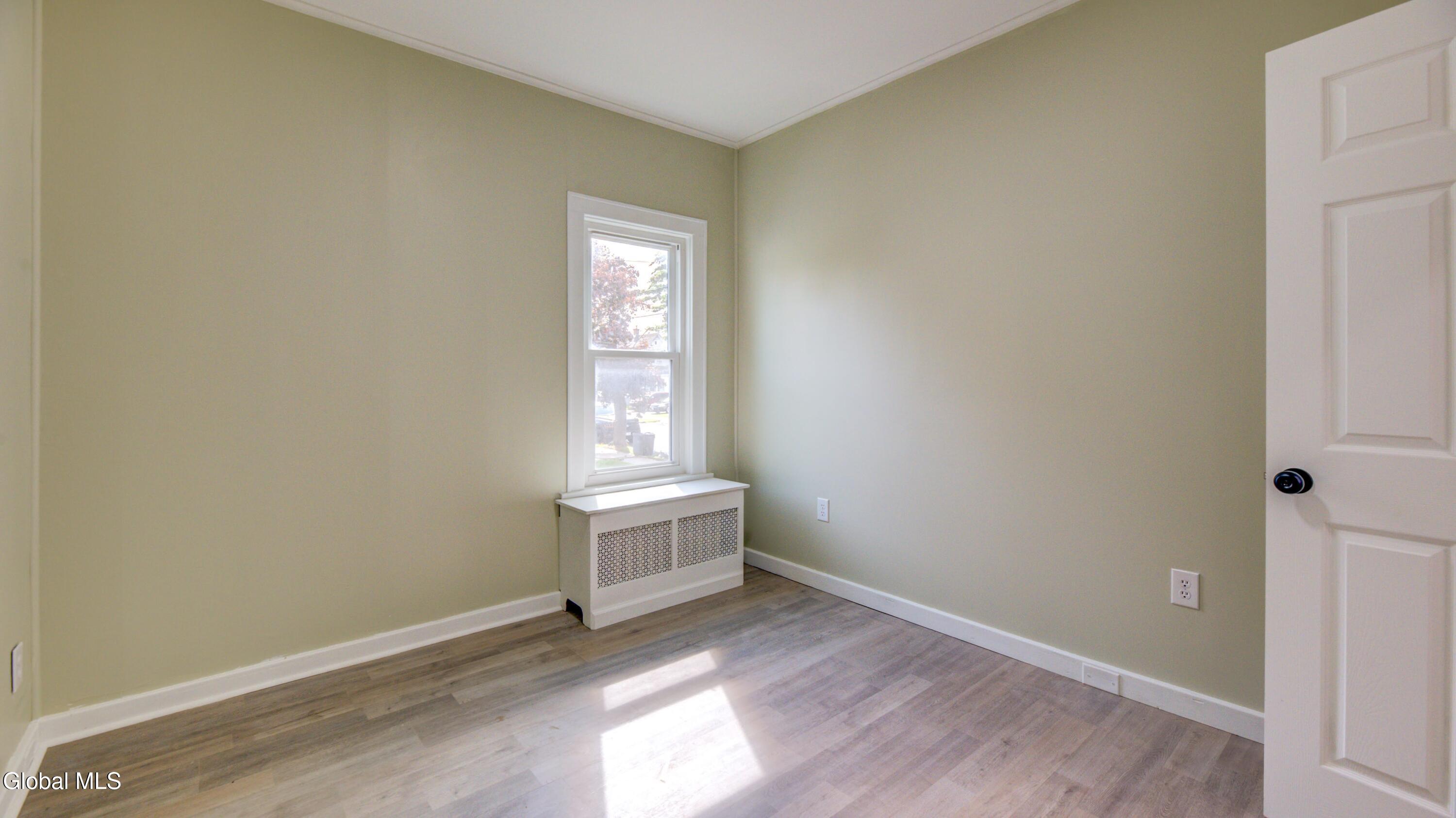 14 Crescent Avenue Amsterdam NY 12010
