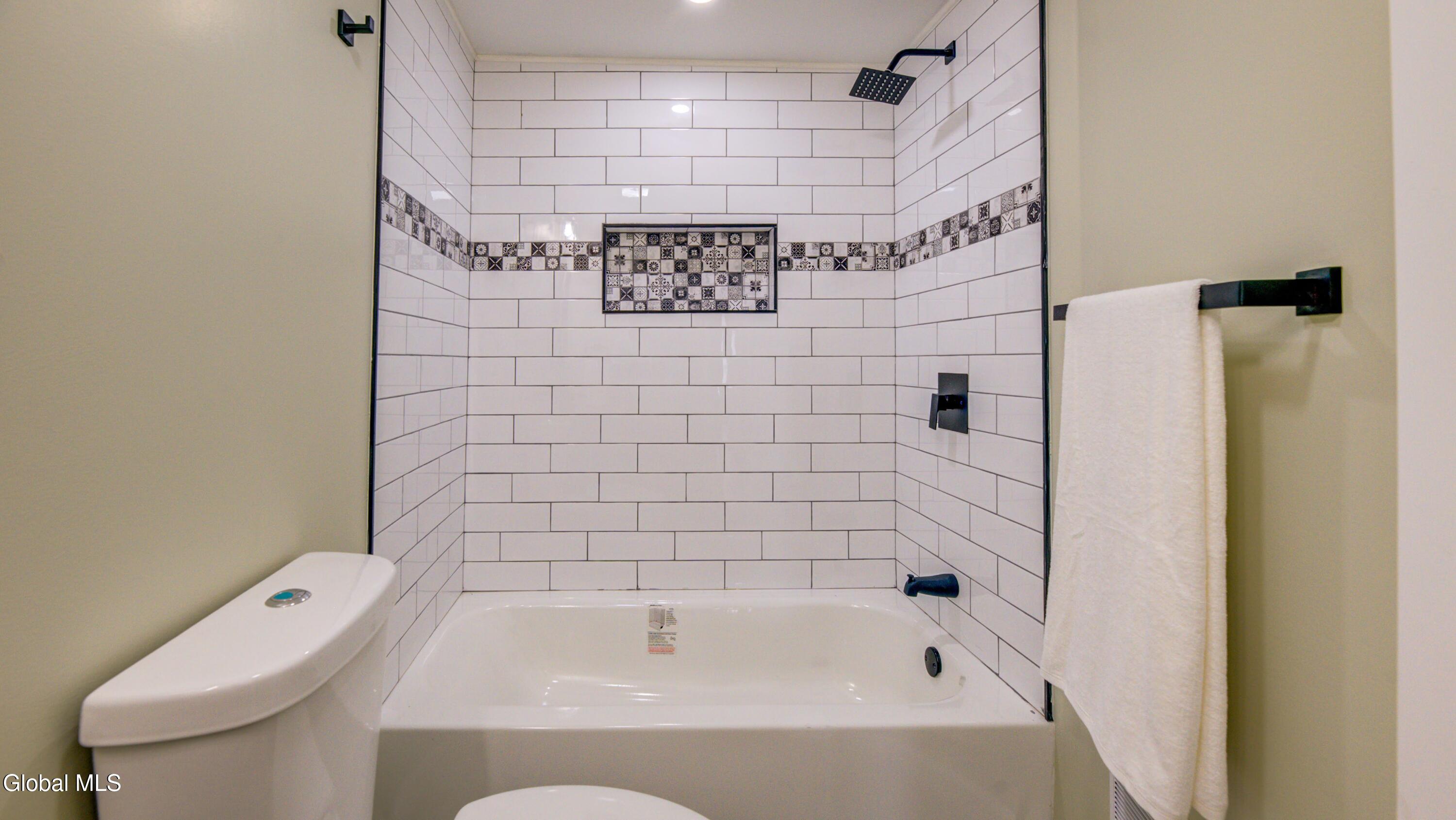 14 Crescent Avenue Amsterdam NY 12010